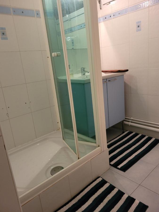 Appartement Moderne et Lumineux à Paris Extérieur photo