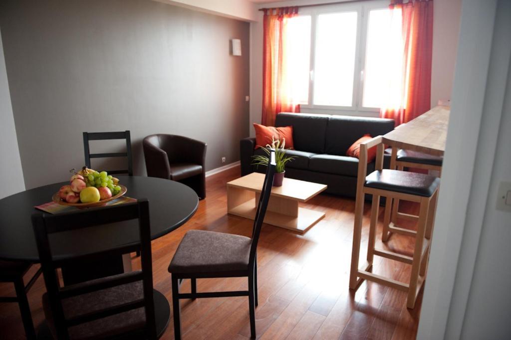 Appartement Moderne et Lumineux à Paris Chambre photo